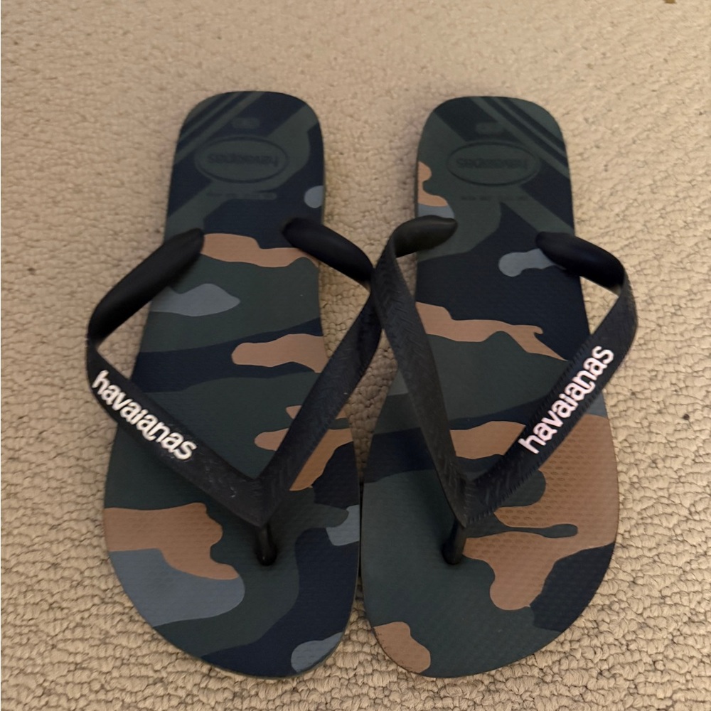 Camo Havaianas Flip Flops